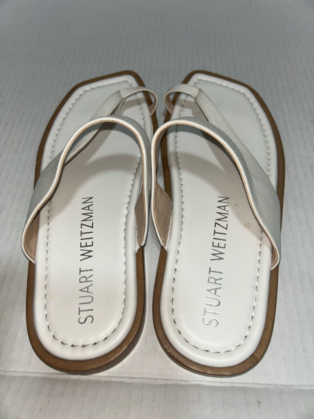 Stuart Weitzman Lyla Women’s White Napa Leather Flat Sandals - Size 9 - Picture 3 of 10